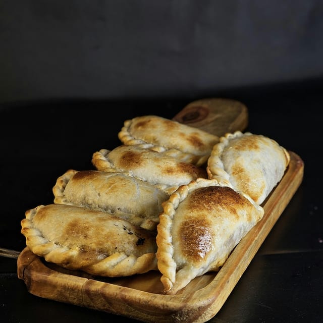 Empanada de Chorizo Colorado.